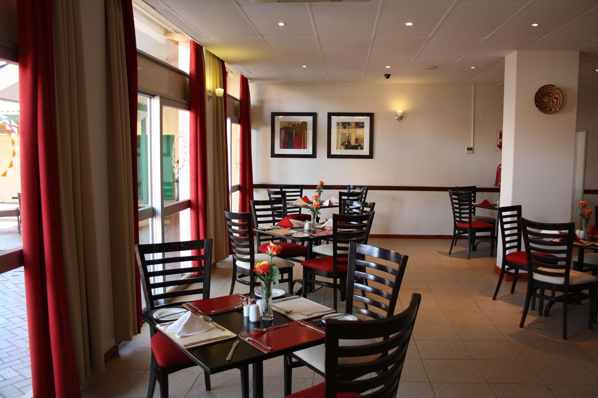Cresta Bosele Hotel Selebi-Phikwe Екстер'єр фото