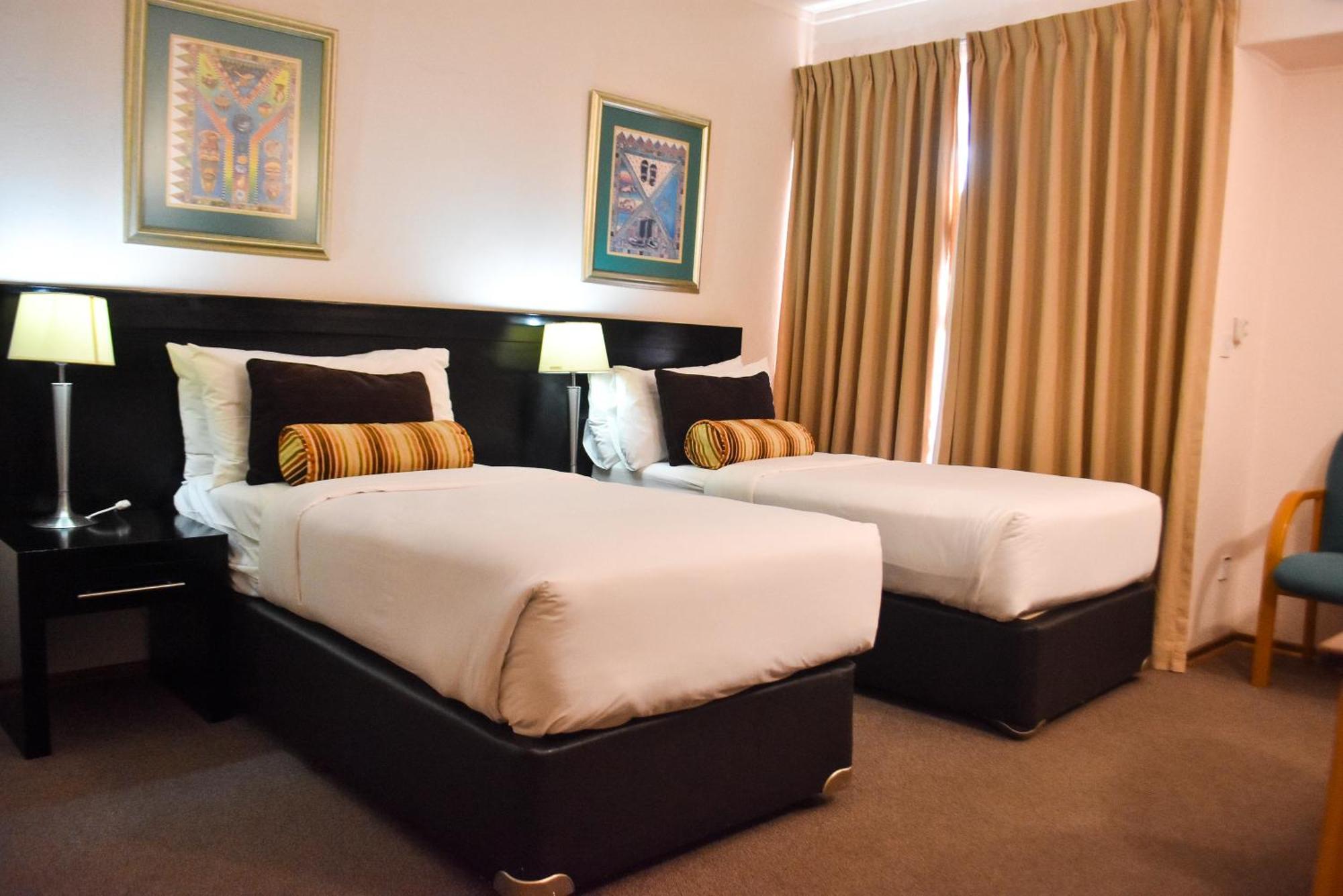 Cresta Bosele Hotel Selebi-Phikwe Екстер'єр фото