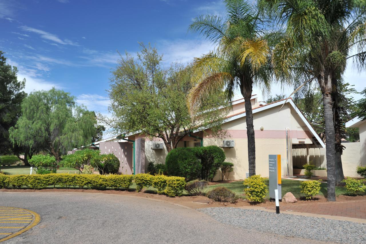 Cresta Bosele Hotel Selebi-Phikwe Екстер'єр фото