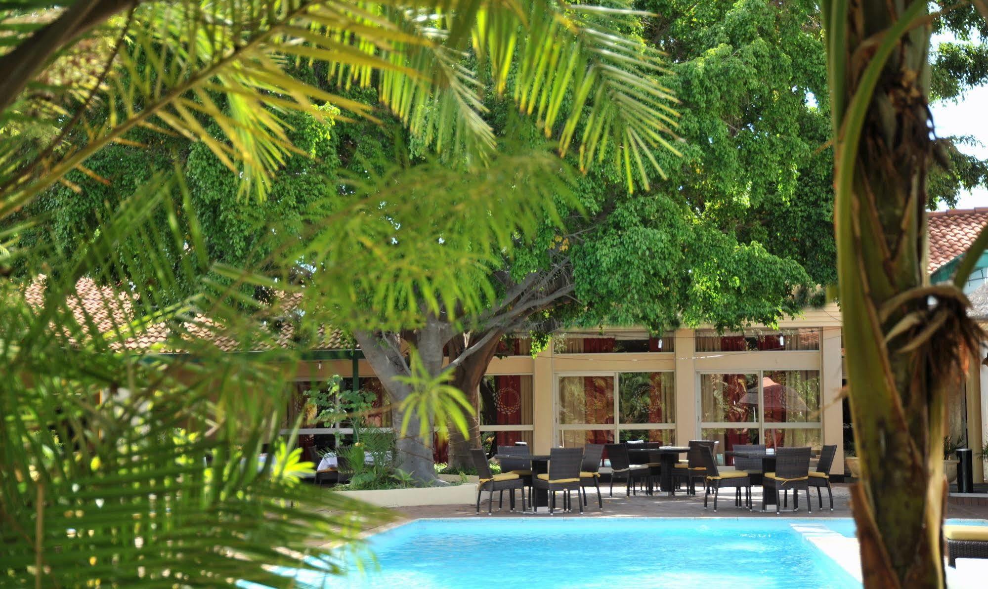 Cresta Bosele Hotel Selebi-Phikwe Екстер'єр фото